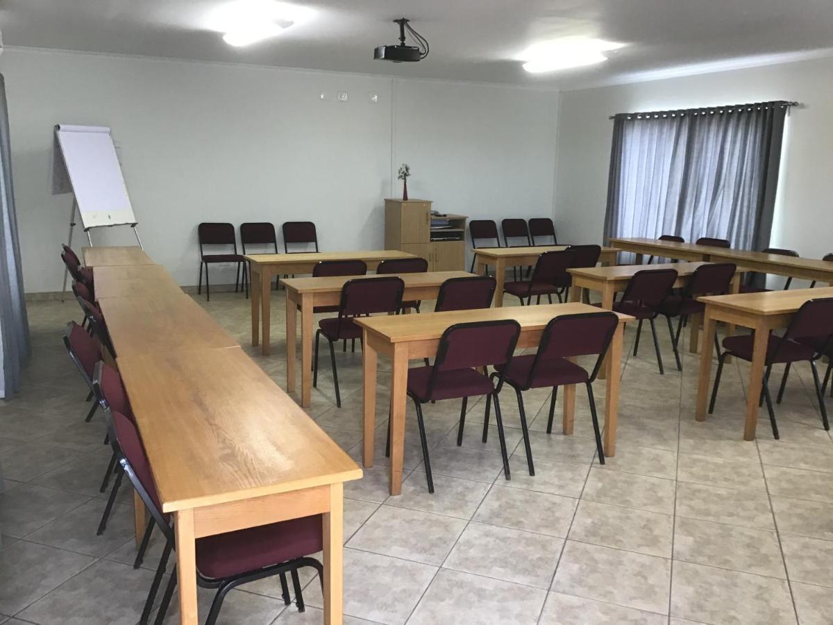 Rocky Shore Guesthouse Свакопмунд Экстерьер фото