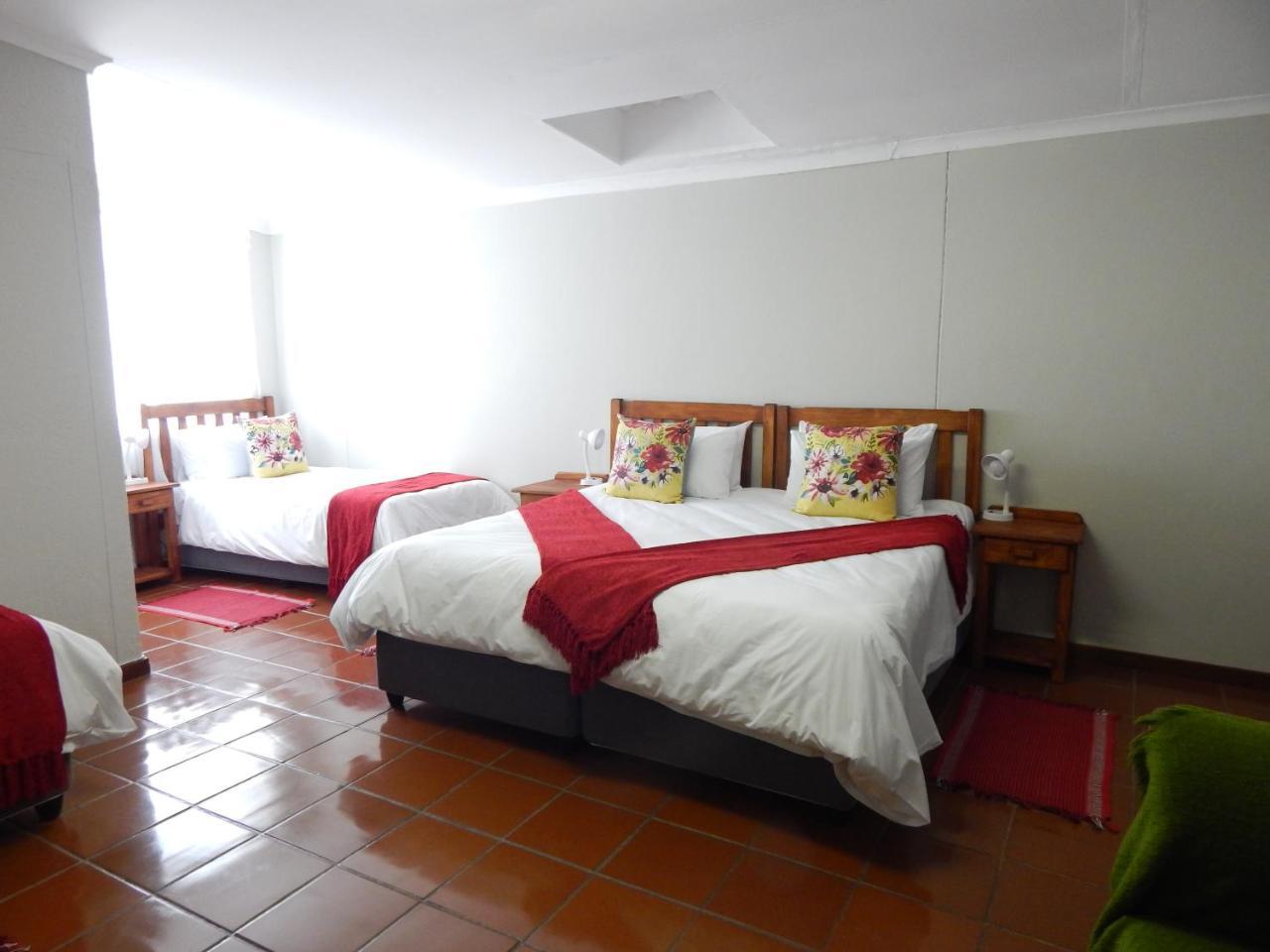 Rocky Shore Guesthouse Свакопмунд Экстерьер фото