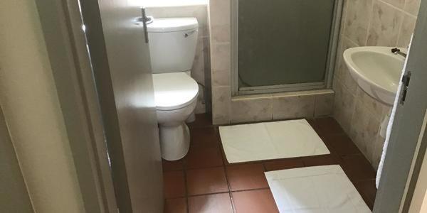 Rocky Shore Guesthouse Свакопмунд Экстерьер фото